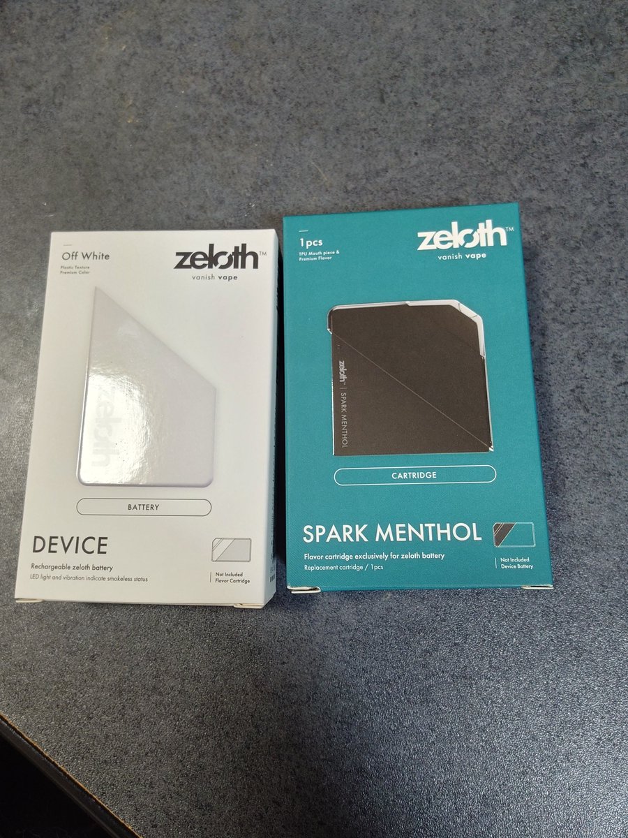 Kuuronn25's tweet photo. 「煙が出ない電子タバコ」 zelothがキャンペーンで届いたので吸ってみた！

メンソール感は結構強めでキック感も悪くない！ミストが出ないのが売りだが吐き出す感覚がないのがやや妙な感じ(´Д｀) https://t.co/VnQ2rbjeCb