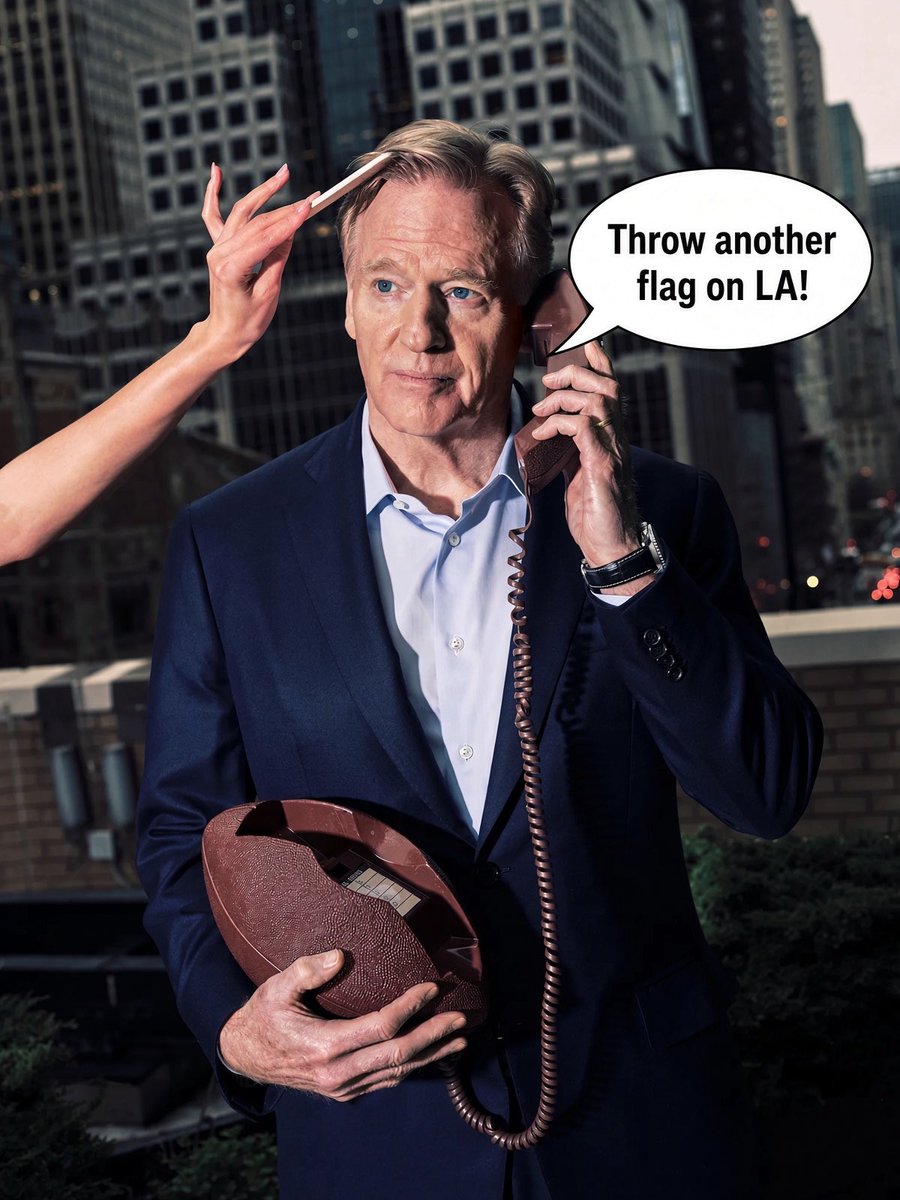ChadFisher's tweet photo. Roger Goodell fixing the game for the Broncos https://t.co/Wg2kc1wbYT