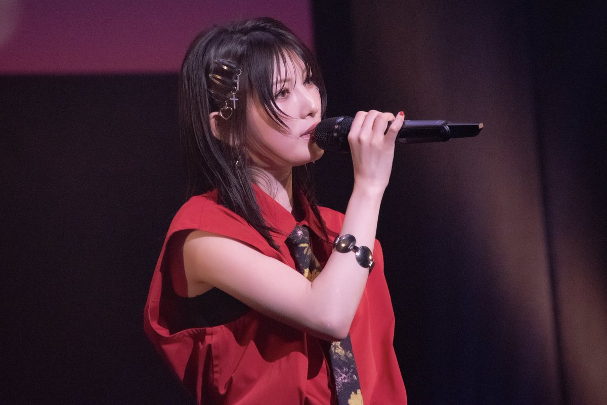 ycha03's tweet photo. お歌がお上手すぎて
写真撮るの忘れちゃうときあります🥺👏🏻

晩餐歌と革命道中(愛知)しゅきでした

2026.9.27  大阪

#ゆうなぁファンミ 
#岡田奈々 https://t.co/mEfj95jMno