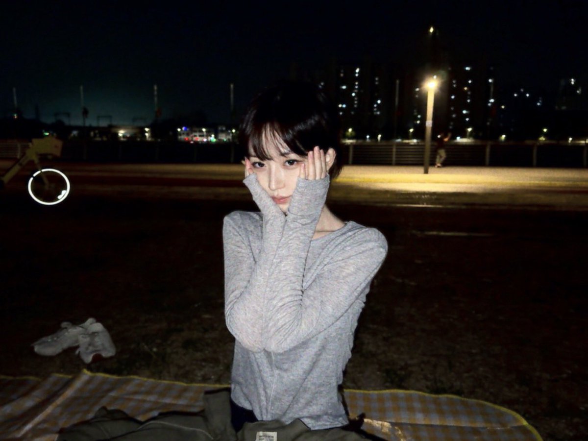 WE_NMIXX's tweet photo. 앗츄-석

#NMIXX #엔믹스
#해원 #HAEWON https://t.co/KufT0H8vXL