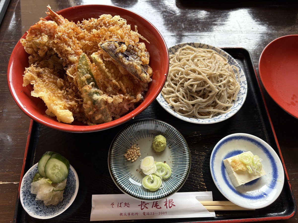 norick_m's tweet photo. 今日は息子と一緒に久しぶりにお蕎麦屋さん。天丼がうますぎる。 https://t.co/4UTFepAigb
