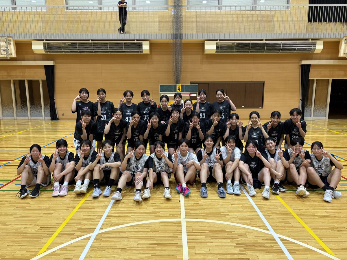 OWLS_U_15's tweet photo. 2026.9.27
いよいよ今週末に控える、Jr.Winter Cup青森県クラブ予選に向けて、OB&amp;OGが激烈に来てくれました😆
OWLSの歴史はまだ浅いかもしれないけど、OB・OGが繋いでくれたものを存分に発揮しよう👍
OB&amp;OGのみんな、ありがとうね😊
みんなもそれ��れの道で全力で頑張れー😁 https://t.co/phgHT5RH5f