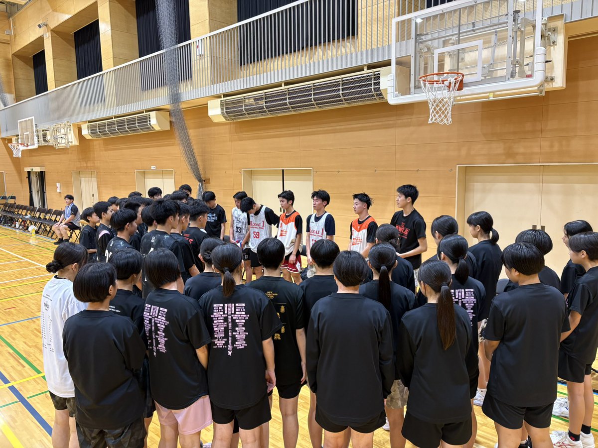 OWLS_U_15's tweet photo. 2026.9.27
いよいよ今週末に控える、Jr.Winter Cup青森県クラブ予選に向けて、OB&amp;OGが激烈に来てくれました😆
OWLSの歴史はまだ浅いかもしれないけど、OB・OGが繋いでくれたものを存分に発揮しよう👍
OB&amp;OGのみんな、ありがとうね😊
みんなもそれ��れの道で全力で頑張れー😁 https://t.co/phgHT5RH5f
