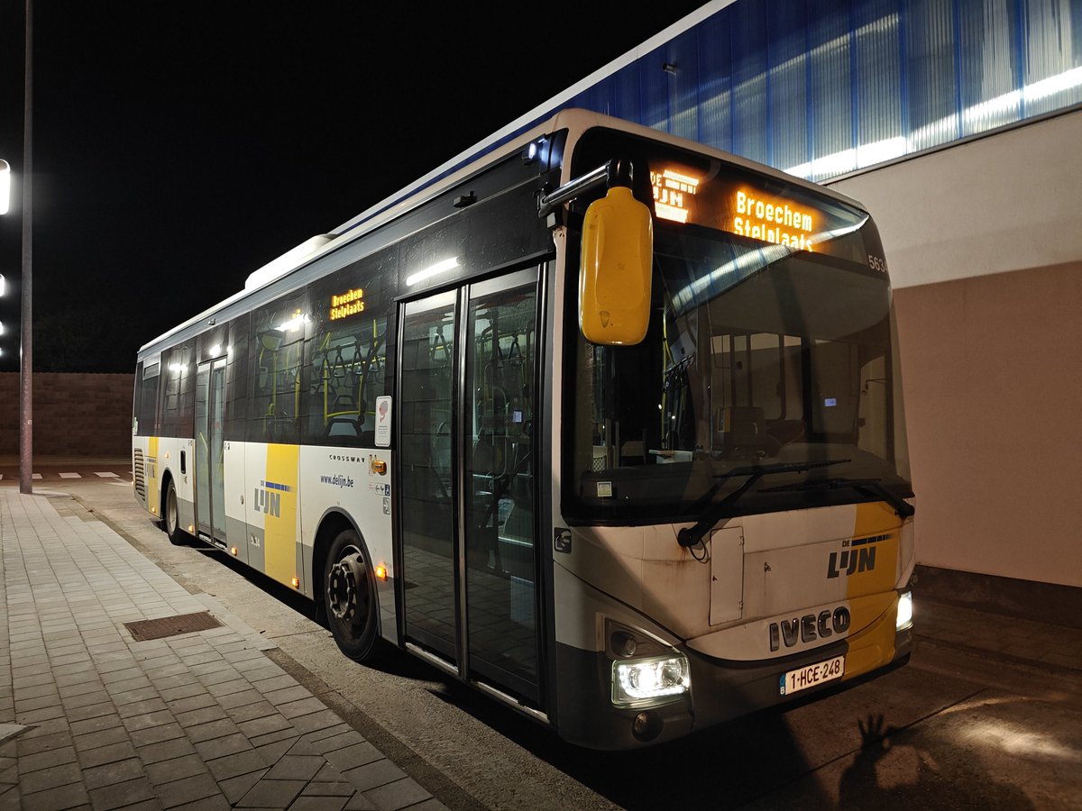 krisvl_70's tweet photo. Goedemorgen 🙂🚍

#delijn #publictransport #openbaarvervoer #busdriverlife #happybusdriver https://t.co/H7rGXtrhN7