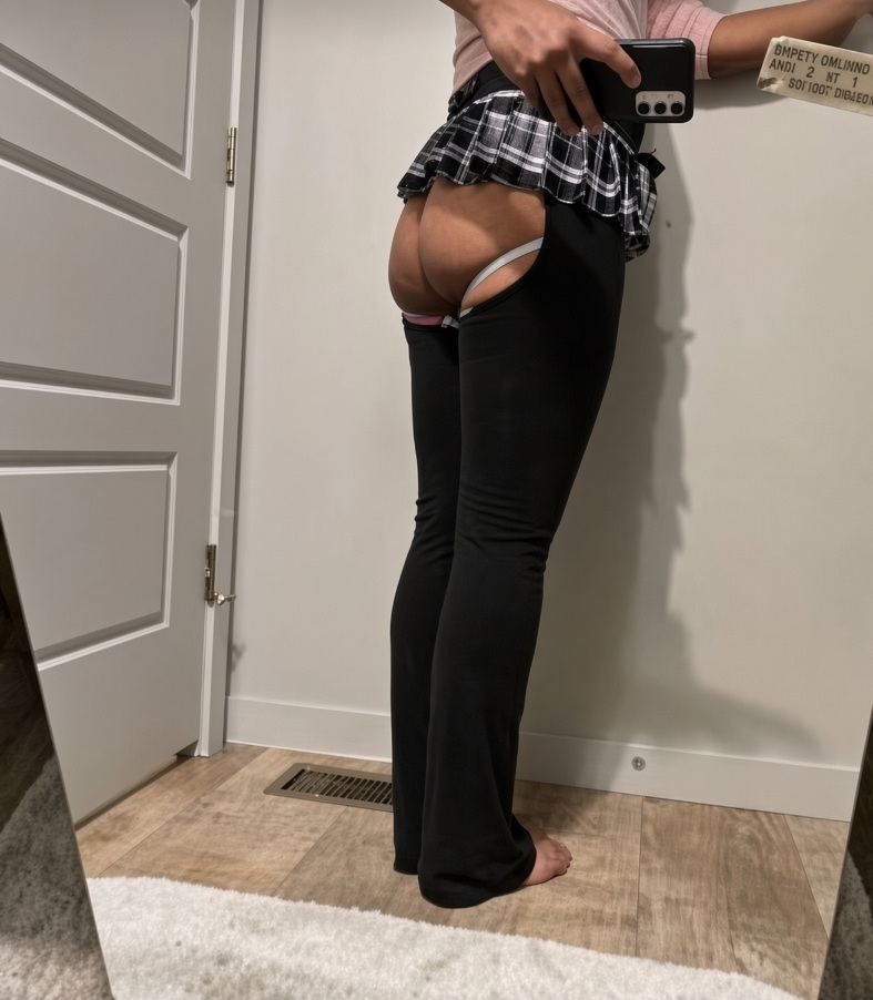 SissyExxxotics's tweet photo. This is me.
Long hair, short skirt, and my hole I trained myself to take everything on the floor. I used to hide it. Now I'll post it.
Feminization isn’t something I wear. It’s what I am when the toys come out. #sissy #femboy #crossdresser #sissyanal #analtraining #feminization https://t.co/tvYjoq1Idi