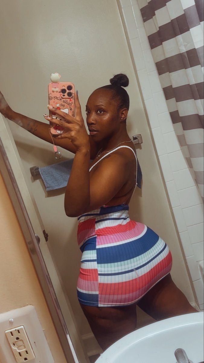 KiThisKiThat's tweet photo. Night Night Dummies 🤪💕 https://t.co/jl6SI4yuR5