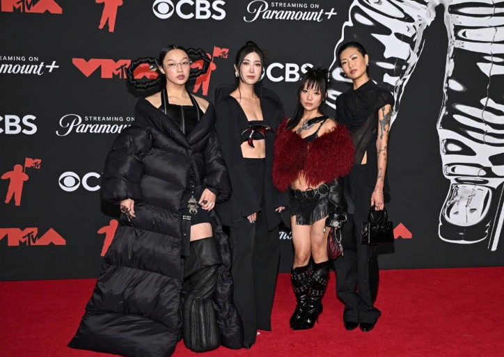 FunzaniDesign's tweet photo. The 2026 MTV VMAs are also generating entertainment coverage, with stars including Lisa, Shaboozey, Charlie XCX and Chloe Bailey among celebrities appearing around the event. https://t.co/wX0NKsLqgT