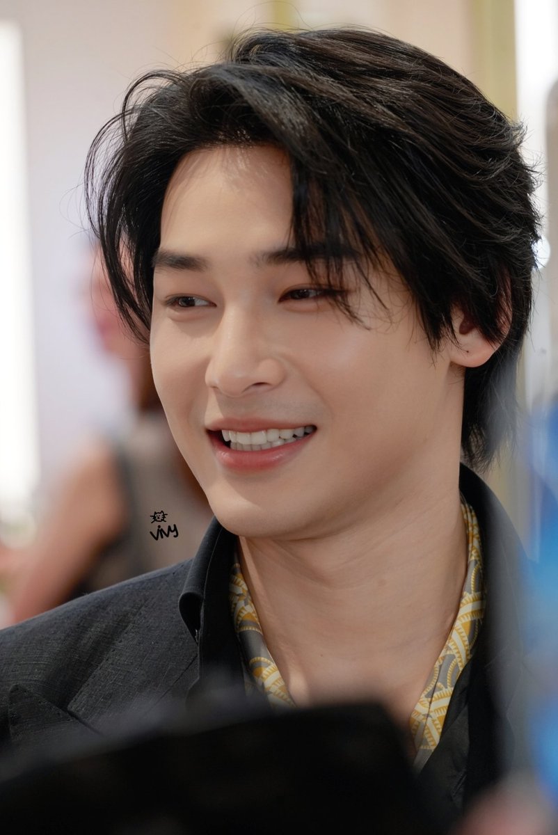 vivy_moon's tweet photo. ยิ้มหวานก่อนนน 🙈

#ApoNattawin https://t.co/pq5V4Thif4