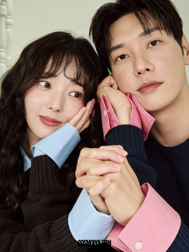 tang__kira's tweet photo. Kim Youngkwang dan Chae Soobin untuk Cosmopolitan Korea

https://t.co/mBIZVu5qMf https://t.co/kSYAd9aLok