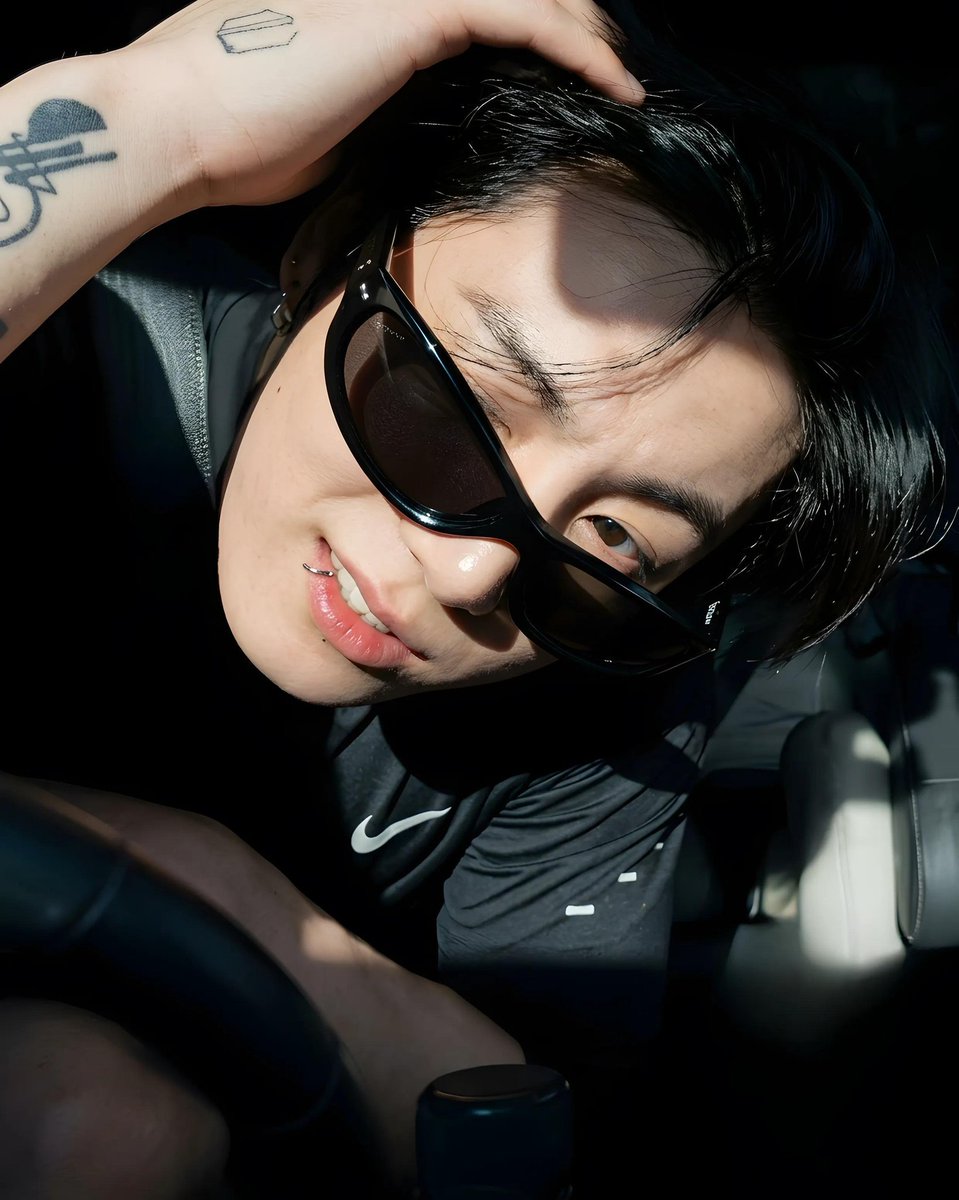 luvhobarii's tweet photo. the icon /// the owner 

Yo quería https://t.co/4jx0KapW0H