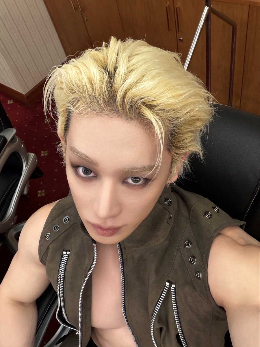 ibluewonho's tweet photo. 저날 헤메 진짜 미쳤다 https://t.co/pxGiPAsIHJ