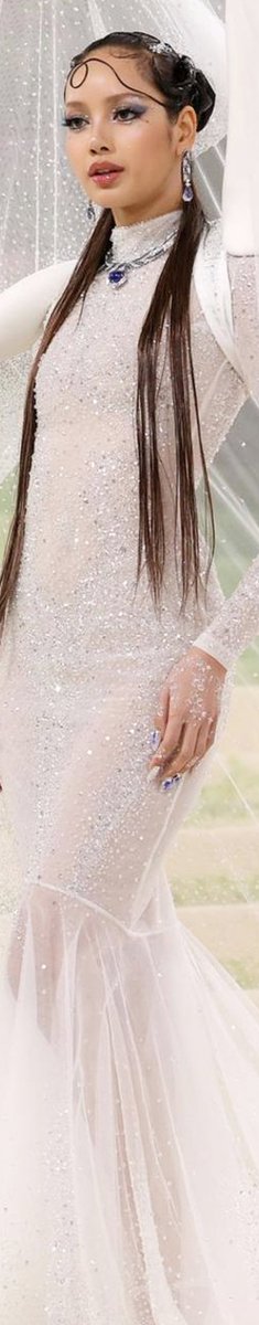 blinksyenergy's tweet photo. G•Globes    Met•Gala   World•Cup     VMAs https://t.co/eJdfznYc8p