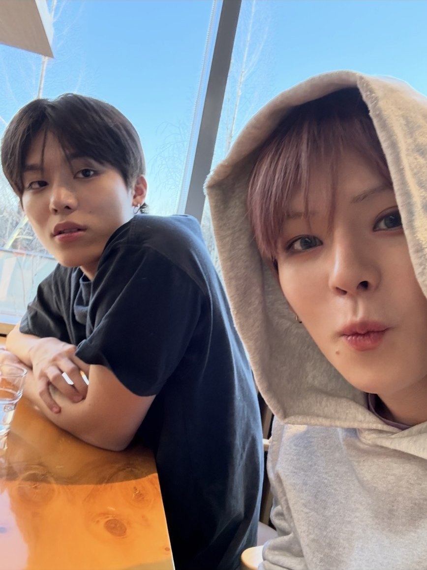 FonbiiiLee's tweet photo. ดูพี่โย ทำหน้าดิ น่ารักมั้ยล่ะอ้วน https://t.co/87z2xpC2cQ