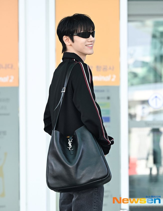 TENsfeed's tweet photo. TEN leaves for Paris to attend Saint Laurent’s Women’s Summer 27 show for Paris Fashiok Week 

#SaintLaurentxTEN #TEN @TEN_offcl https://t.co/OMkOIwSCoV
