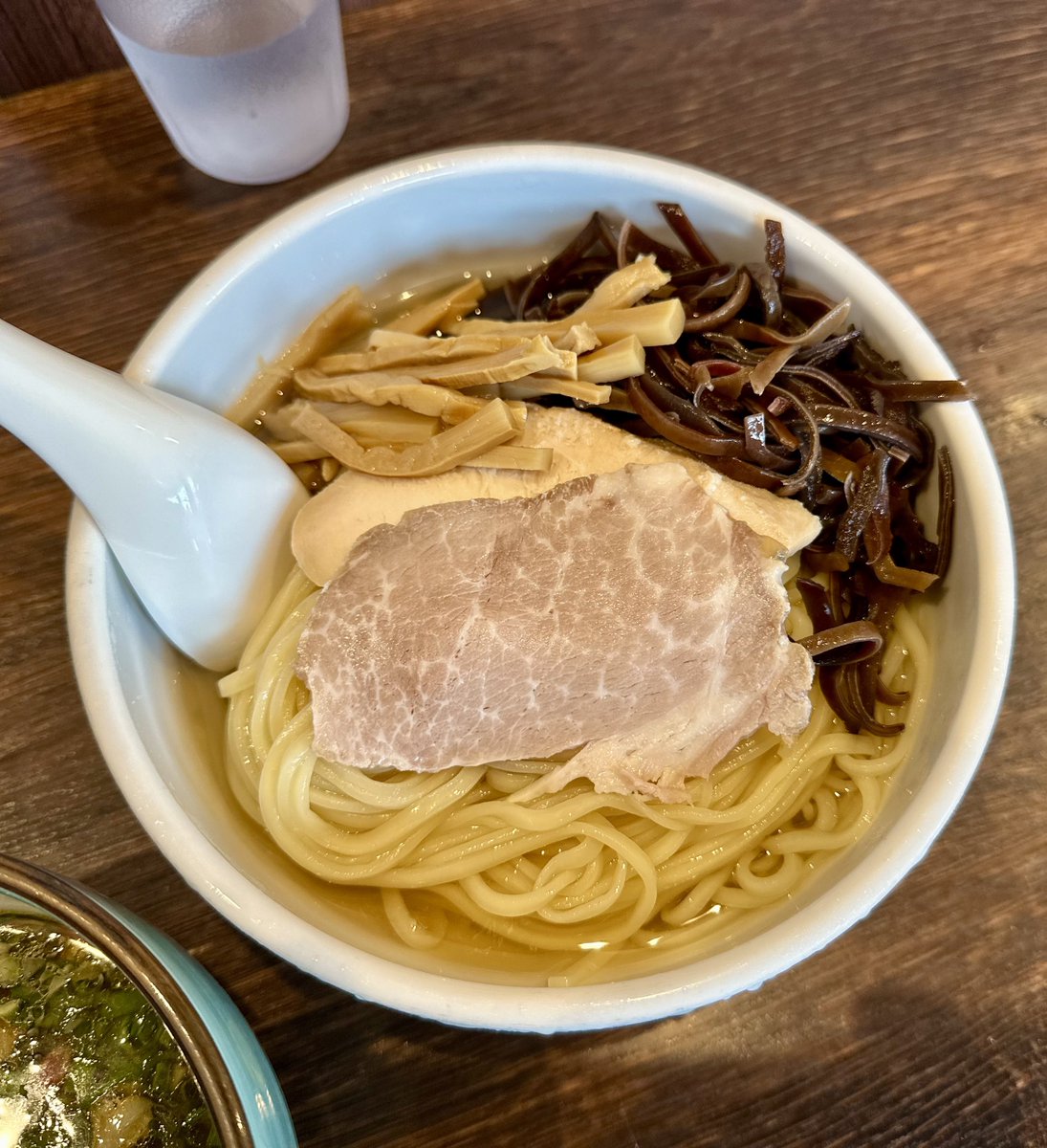 s9csvuC82N81983's tweet photo. 「 麺屋ぜくう 」

〒989-3161 宮城県仙台市青葉区折立２丁目１−１６

つけ麺+キクラゲ

美味しかったです😋 https://t.co/H8xkSe59FD