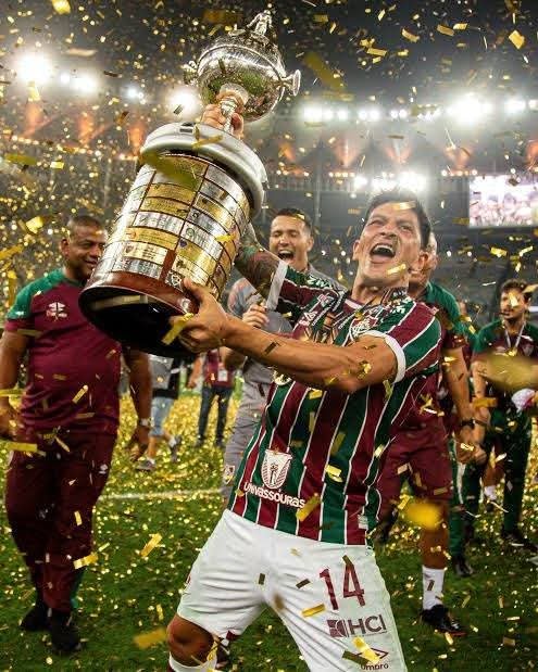 Noitedecopa's tweet photo. Qual campanha na Libertadores foi mais épica: Fluminense 2023 ou Botafogo 2024? https://t.co/VhLVp8Slee