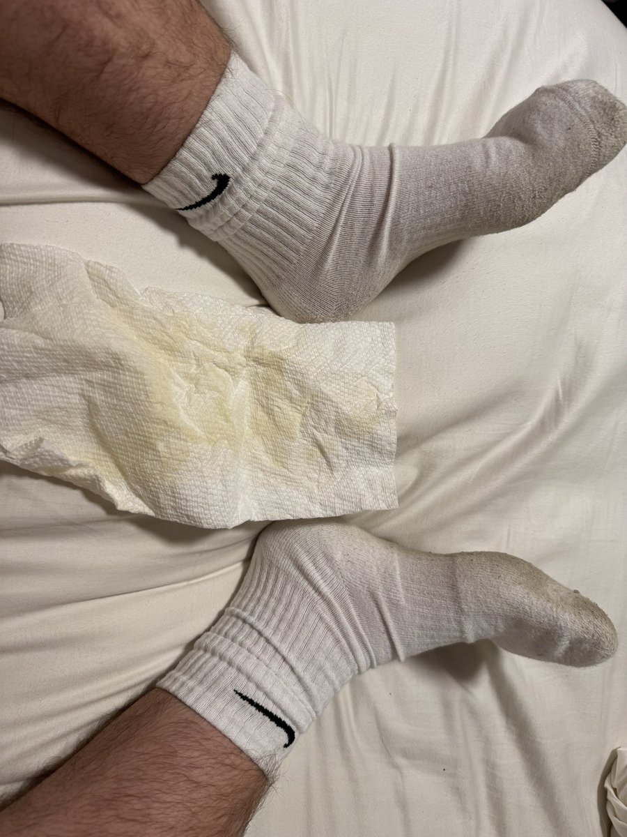 blackmaskny's tweet photo. Finally caved in and dug my roommates cum rag out of the trash. God I'm such a fucking pervert. https://t.co/B9YFU3NxZ6