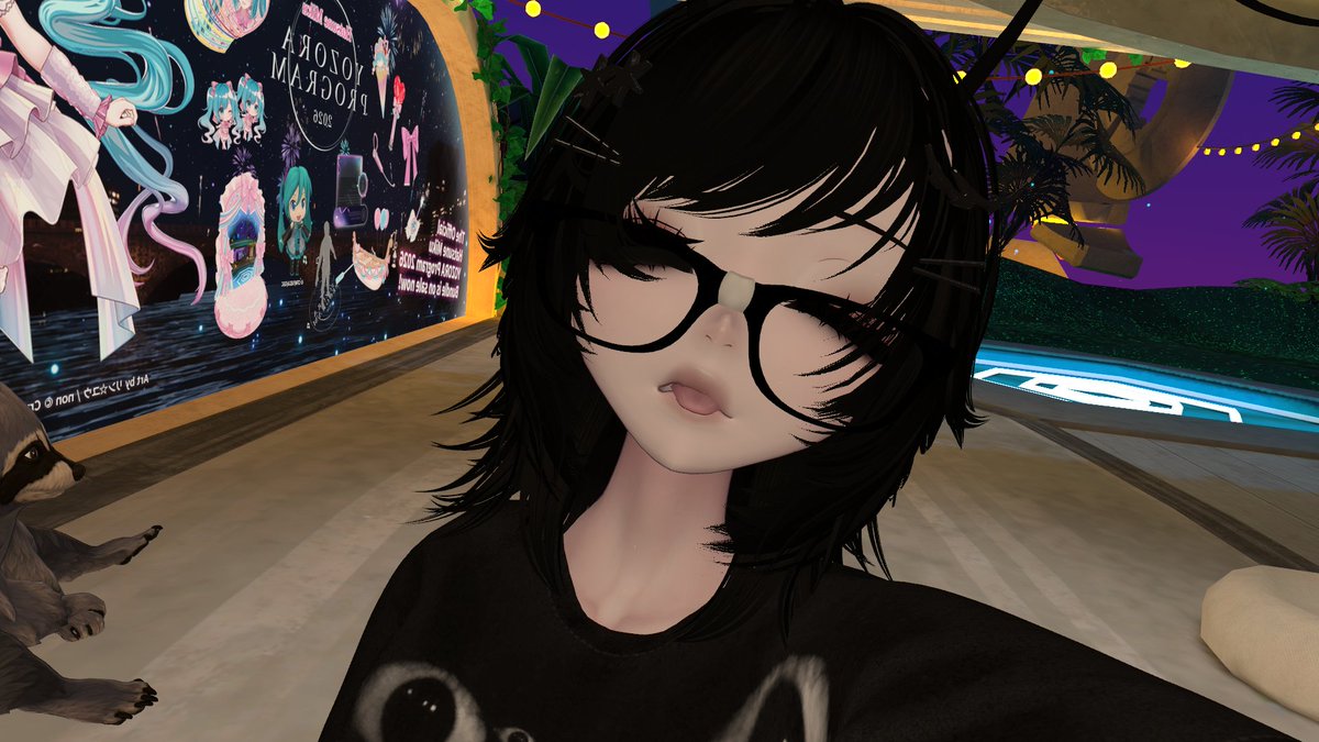 AvordaFae's tweet photo. found a really cool temp model in vrchat while i wait for new user status https://t.co/ZFlw1VrF6C