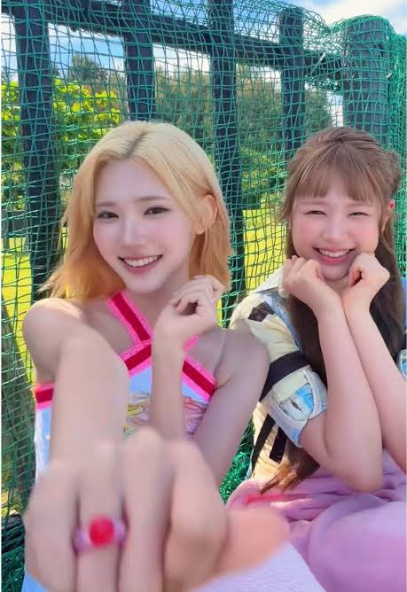jiwoo_simp's tweet photo. OMG MY BABY YEON... WELCOME SAYANGGGG <3 https://t.co/SKozBofDeM