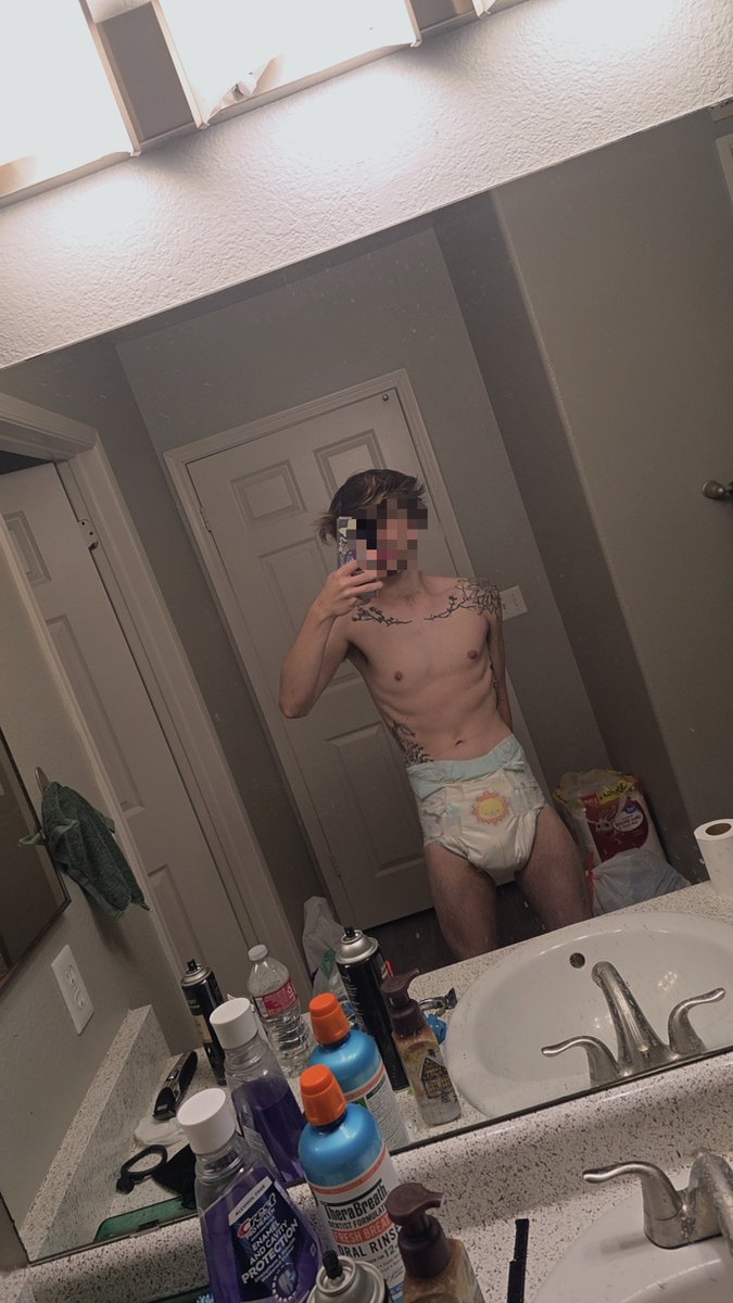 dennyabdl7's tweet photo. I wanna start to train myself to wet the bed any tip? #diaperboy #abdl #dlboy #abdlboy #abdlgay #abdllifestyle #abdlcommunity #diapergay #littlespace https://t.co/Ps1yICpsNj