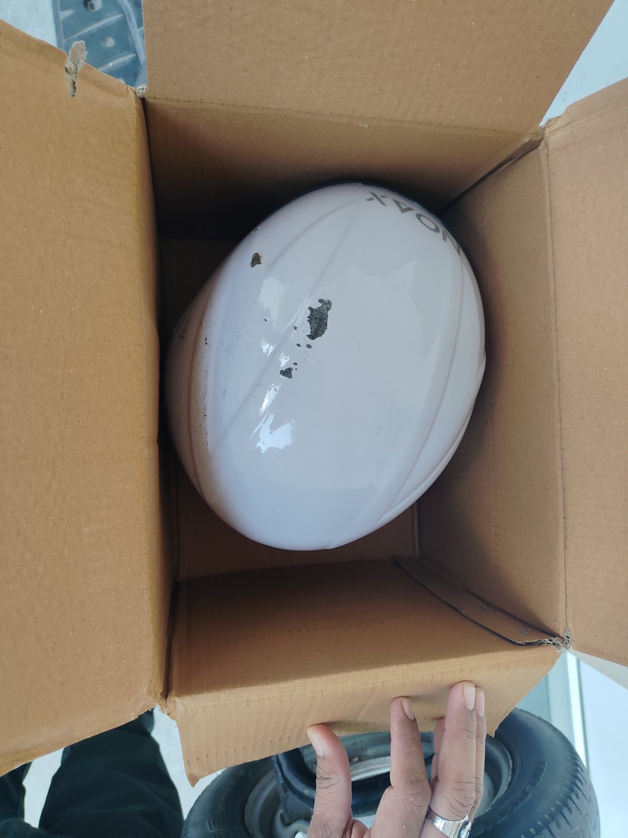 RAJNISONARA's tweet photo. Subject: Request for Full Refund: Short Quantity (1 item received instead of 2) &amp; Damaged Product - Order ID: OD338681931757880100

 @FlipkartSupport https://t.co/wNSBLKDuhg