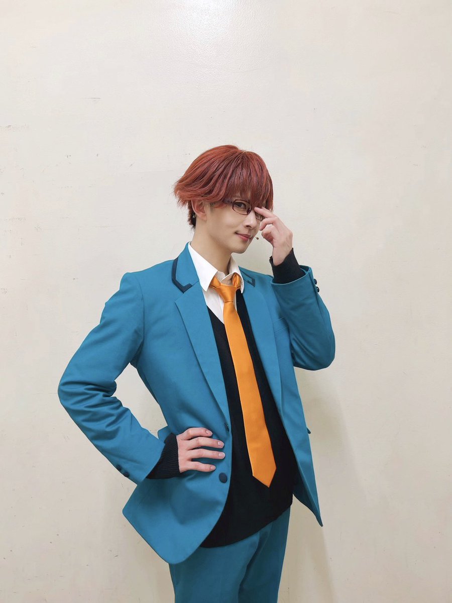 ohmi_takuto's tweet photo. 誕生日おめでとう⚾️
おれも小柄だけど、きみを演じられた事が誇らしいよ。

千早として1番最初に撮ってもらった写真添えておきます👓
#忘却バッテリー 
#千早瞬平誕生日おめでとう https://t.co/c9RPfTR435