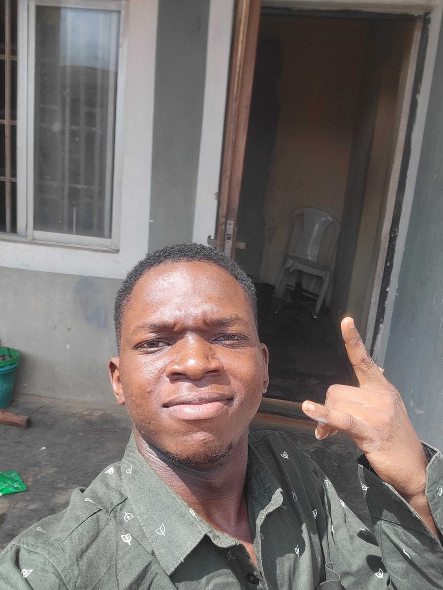 Nelson966467065's tweet photo. I need one best friend for this app.
Girl oo
If you can be my best friend dm let's get to know each other https://t.co/eOpIvin7KY