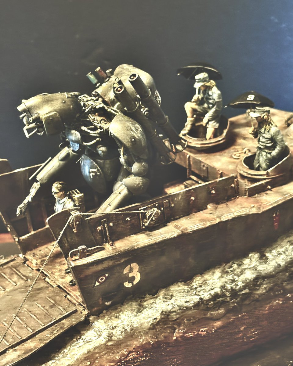nightlunchms's tweet photo. 1/35 グローサーフント”マスカレイド“
ジェリ缶おじさん　③

#マシーネン　#海洋堂
#maschinenkrieger https://t.co/uC1Miqh6yh