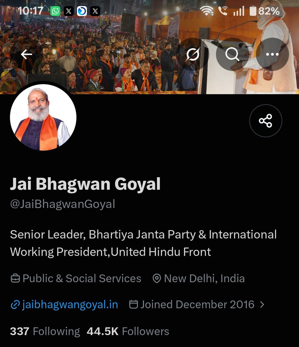 zoo_bear's tweet photo. The person who led the protest in support of Gyanesh Kumar claims to be a Senior Leader of BJP. Jai Bhagwan Goyal. And @smitaprakash ignores this important details. She and her propaganda agency wants us to believe, Common people are supporting Gyanesh Kumar and wants him to get Padma Award.