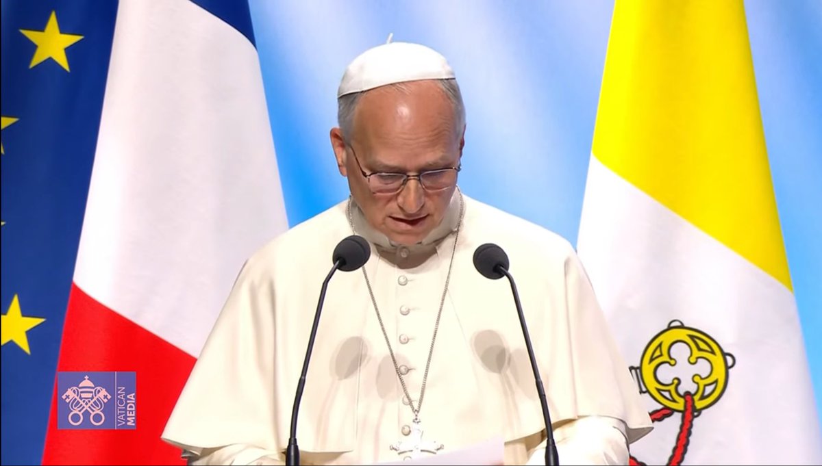 RichRaho's tweet photo. Pope in Metz: “Promoting peace is an active endeavor. Today, we must ask ourselves whether we are truly making creative efforts to promote world peace, or whether we are simply trying to ‘stem the hemorrhage of war’ and better prepare ourselves for those that we presume must still come.”