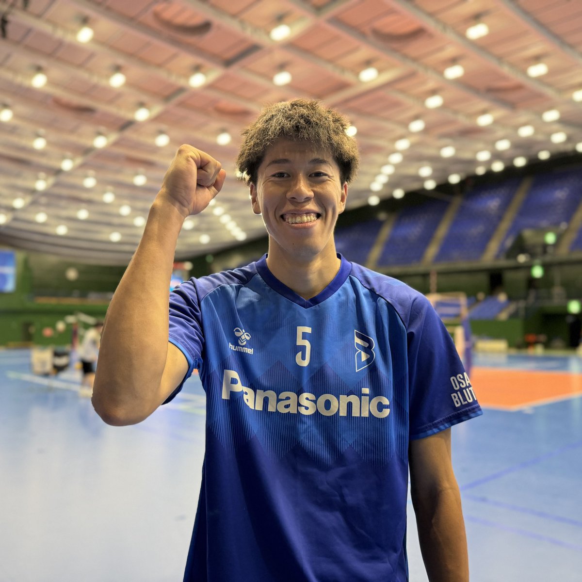 OSAKA__BLUTEON's tweet photo. 🔷ブルテオン情報🔷
アジア選手権に出場していたメンバーたちが合流👍✨
#西田有志 #山本智大 #富田将馬 
#エバデダンラリー #山内晶大
#バレーボール男子日本代表
#大阪ブルテオン
#OSAKABLUTEON https://t.co/MrJfkw1vOg
