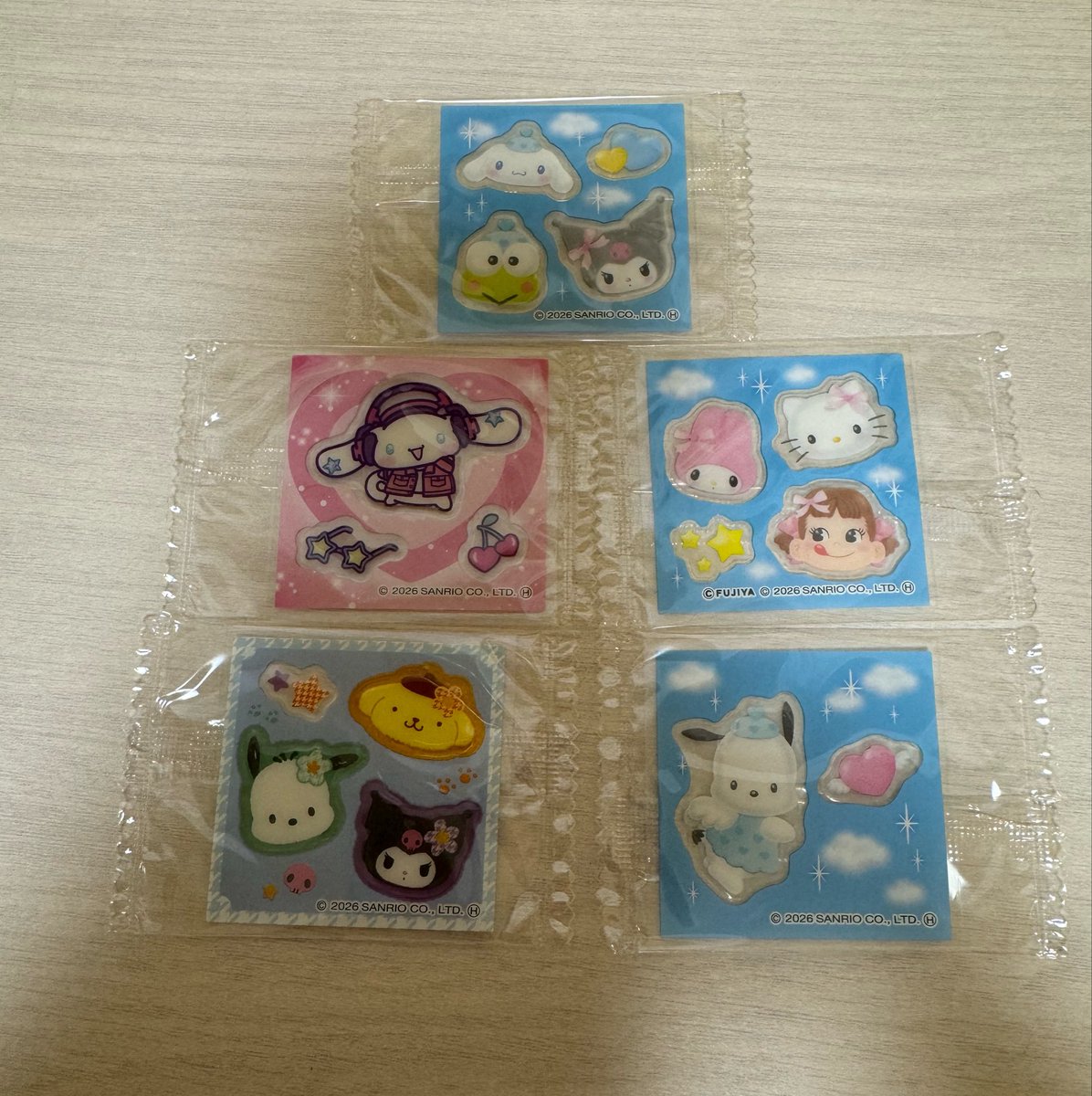 gr_ly3's tweet photo. 交換 サンリオ うるつやシールグミ

譲 画像1枚目
求 画像2枚目 ⭕優先的に求めております。
できれば纏めての交換だとありがたいです。

郵送での交換希望📮検索からでも構いませんのでご連絡お待ちしております。 https://t.co/jhG7hNZ8Z3