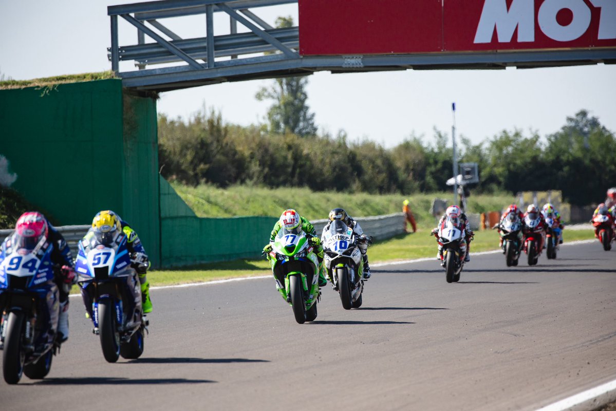 DomiAegerter77's tweet photo. Progress made in Cremona. 🏁💚
Still a lot of work to do, but we keep pushing and fighting! 💪🔥

#Domi77 #DomiFighter #LiveFullGas #WorldSSP

📸: @gpagency_motorsports 

https://t.co/GZTN7SuSWP https://t.co/wofsZaqKS9