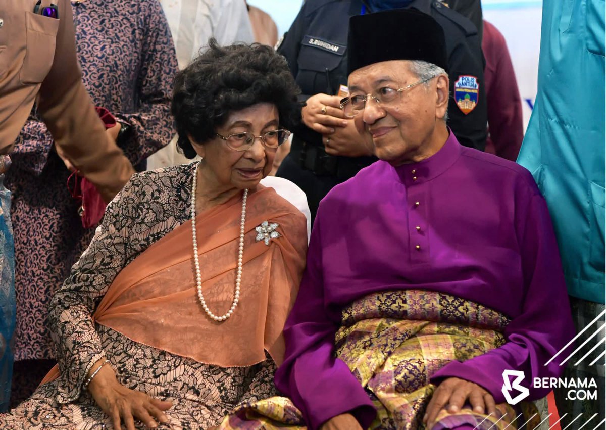 bernamadotcom's tweet photo. Yet, back home, she remained grounded. She was often seen courtside supporting Malaysia’s badminton players, many of whom affectionately called her “ibu” (mother).

Dr Siti Hasmah was more than a medical trailblazer. For generations of Malaysians, particularly women and children in rural communities, her work helped bring healthcare closer to home.

In her later years, she humbly stated that she had nothing to leave the people ‘except my love and my advice’. But looking at the generations of mothers and children who survived because she cared enough to walk into their villages, she clearly left much more.

📷 FotoBERNAMA

#BernamaNews
#BernamaImages
#SalamTakziah
#AlFatihah
#SitiHasmah