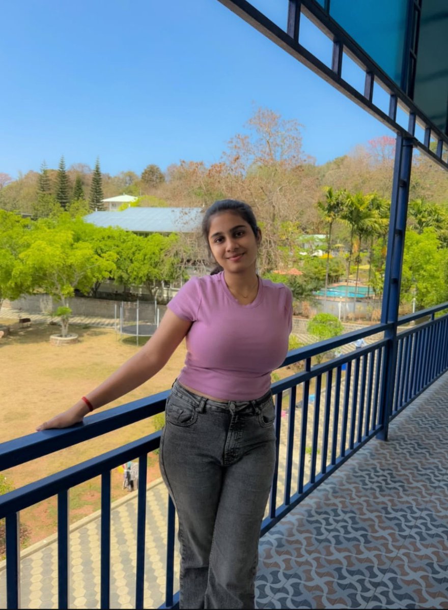 Janani_Venkat_X's tweet photo. Yelagiri diaries 💛✨
Thread 🧵1 https://t.co/o6ddnaIfxO