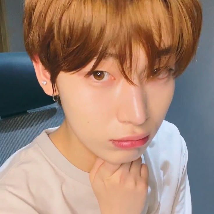 sacfofuxo's tweet photo. gente voces viram o vídeo la do heeseung chorando? ai mds gente to ficando doente já 😭😭 https://t.co/WIb0YPn436