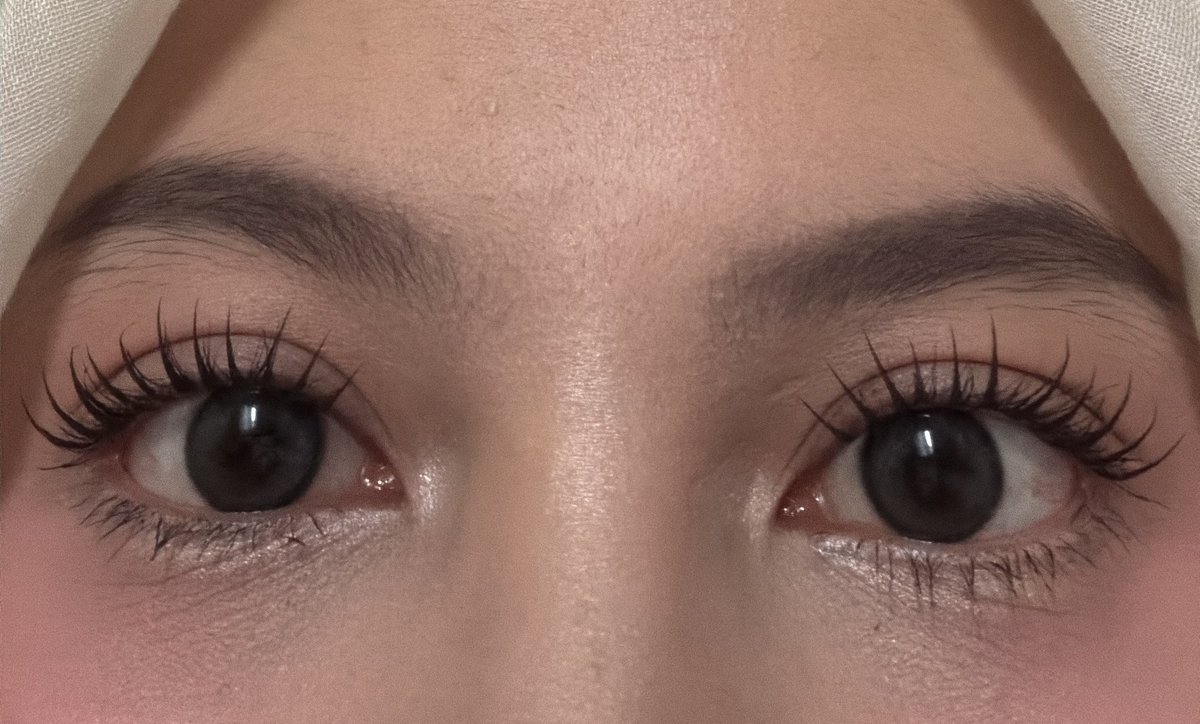 blissfulfancy's tweet photo. in this economy, aku beralih ke fake lashes 20ribuan yang bisa dipake berulang kali &amp; tahan up to 12 jam outdoor activity🥹💯 https://t.co/3QKCDLZxEu