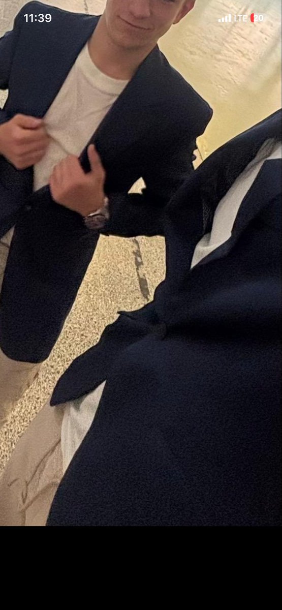 pedrojimenee_'s tweet photo. @nachogarciap_ @InfantesLimon Que tú me vas a calentar ? Que vas a juego de horteria con tu compañerita de pajas a mano cambia o q. En fin lo que diga yo ladrador y maricona eres un pringao cagao en vez de hablar por aquí lo que tienes que hacer es ponerte enfrente mariconazo. https://t.co/oYAwOxZCVU