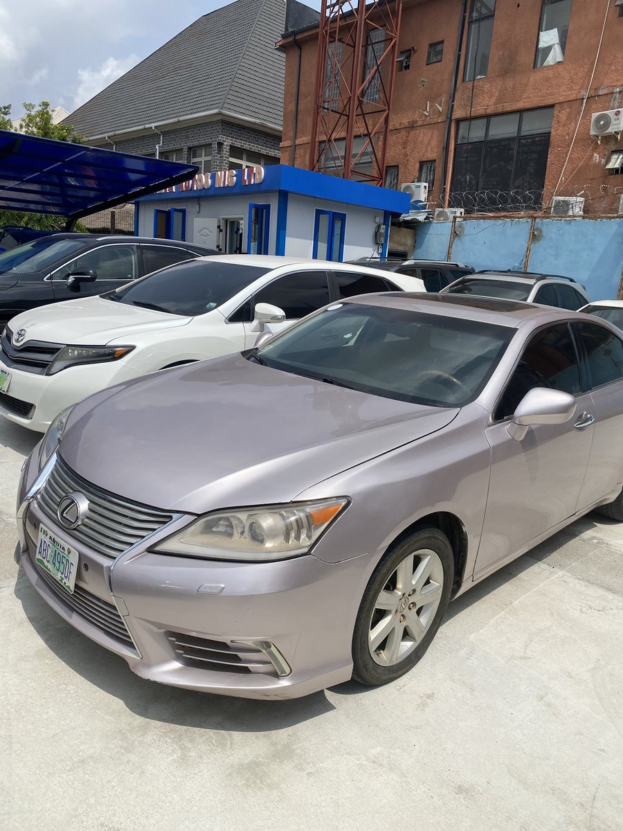 hanniya15's tweet photo. LEXUS ES 350 2010
Registered | Champagne | Sunroof | Thumbstart
₦8.5M | Abuja
09038661248

#QueenRideAutos #LexusES #AbujaCars #BuyAndDrive #CarPlugAbuja #LexusForSale #8MillionCars https://t.co/VRbFRbAZUo