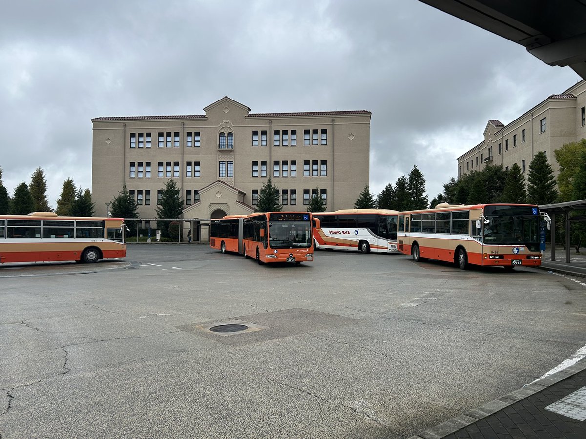 kwitter_sanda's tweet photo. 今日から秋学期対面授業スタート

明日も雨予報ですが
体調に気をつけて頑張りましょう💪

#関学 https://t.co/yzGRO1QlRX