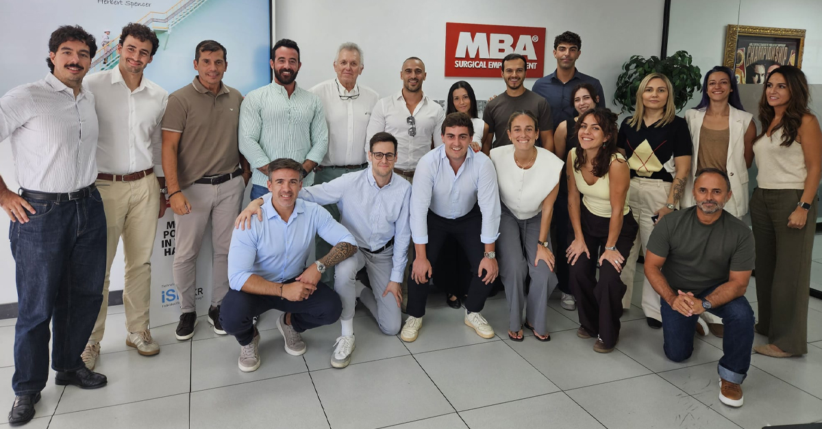 MBA_eu's tweet photo. Dentro de nuestro Programa Integral de Formación, este mes la delegación de Madrid acogió dos jornadas centradas en técnicas de venta, comunicación y presentaciones eficaces.

Una iniciativa en la que 18 personas de nuestro equipo pudieron compartir experiencias, adquirir nuevas herramientas y seguir desarrollando sus habilidades profesionales.

¡Gracias a todos por vuestra participación y ganas de seguir aprendiendo!

#formación
