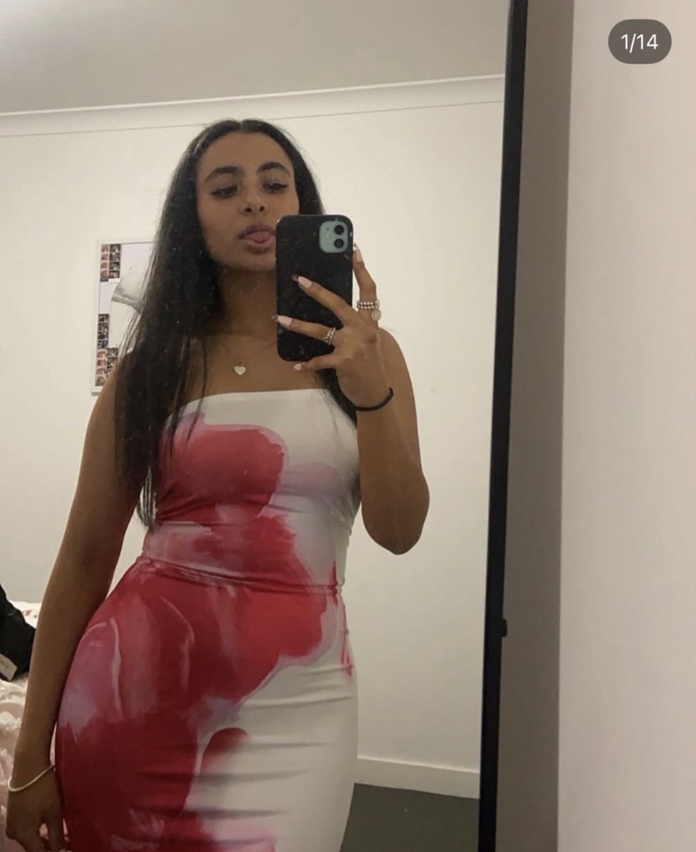 desiexp2026's tweet photo. Expose #40

Name - Shakira
Age - 20

Loser who sent me her used to get ball busting threats from her on Snapchat~ how pathetic 🤭

#desi #cuck #goddess #wankchat #gym #mommy #musclemommy #wankbattle #indian #india #pakistan #feet https://t.co/KHaugUbAFI