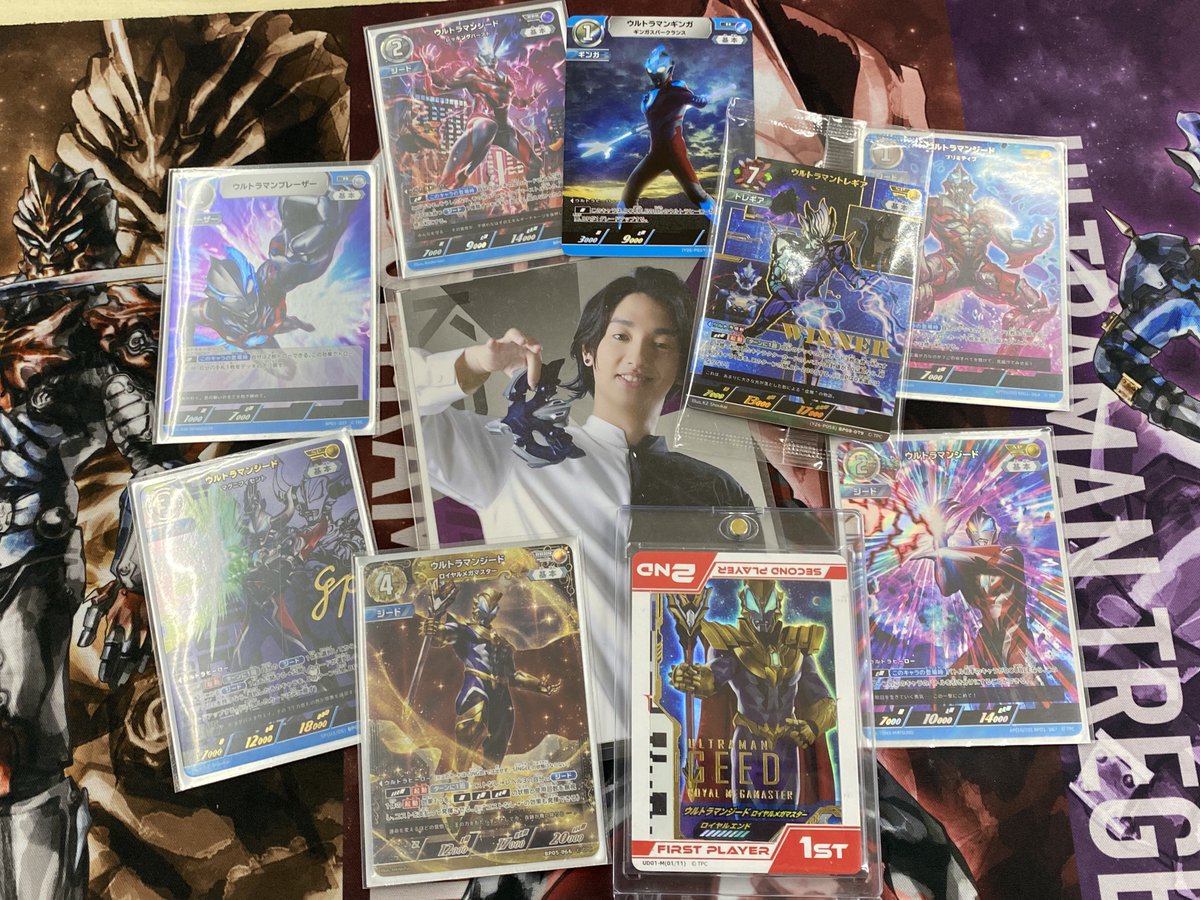 gkstskgk's tweet photo. ギャラクシー18回目の優勝できました😭😭😭
トレギア本当に欲しかったからめちゃ嬉しいです😭😭😭

予選全勝からの優勝で今日は超絶ガン回りました…ほぼ全試合でレッキングバーストした気がします

(写真でめっちゃ隠しちゃってゴメン…親父…) https://t.co/6ecAvgJB9j