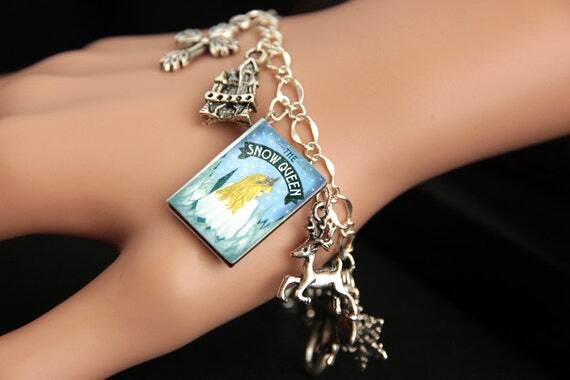 TwisttheLeaf's tweet photo. #Handmade https://t.co/loLkqGG4aM Snow Queen Bracelet. Hans Christian Andersen Charm Bracelet. Fantasy Bracelet. Story Book Bracelet. Silver Bracelet. Handmade Jewelry. by GatheringCharms https://t.co/1D3zKKLU8X