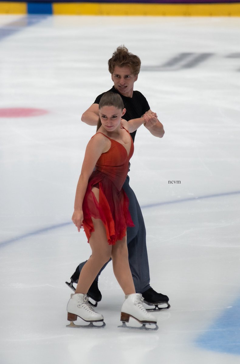 byncvm's tweet photo. oona and gage brown during their rhythm dance 💃 

#oonabrown #gagebrown https://t.co/9bZxrVBIYT
