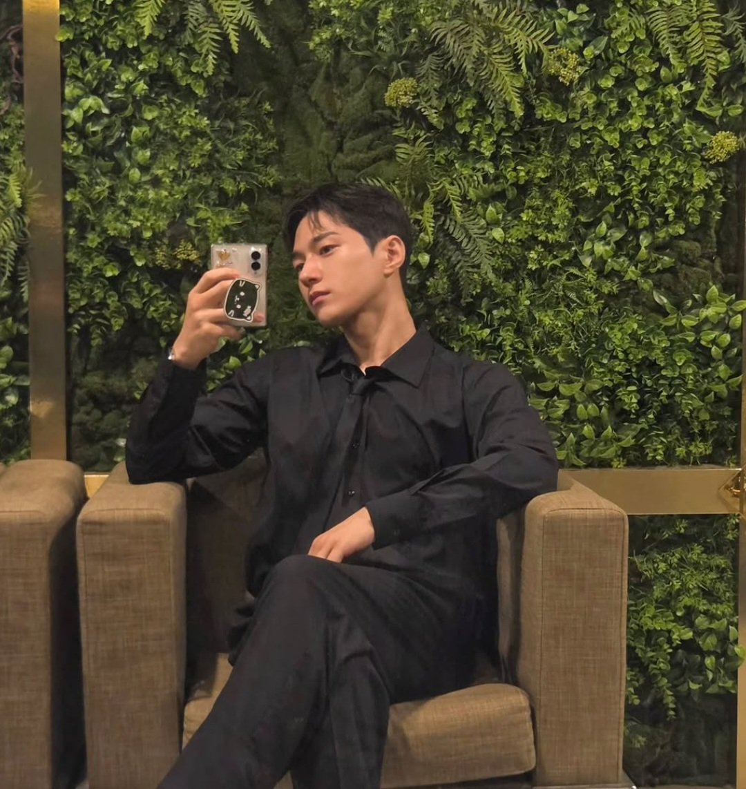 SullrAel's tweet photo. Oh... 😳🫣🤤🫠

🖤 https://t.co/ISrlJzsYsF

#김명수 #KIMMYUNGSOO #엘 #L https://t.co/CbtlfUMjsk