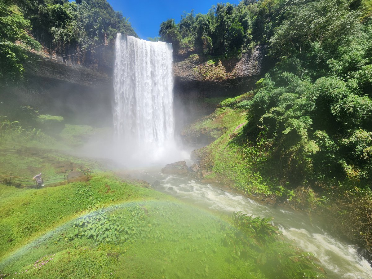 KITTISA54097609's tweet photo. Tad Tayicseua Waterfall https://t.co/ts3jEOZBWs