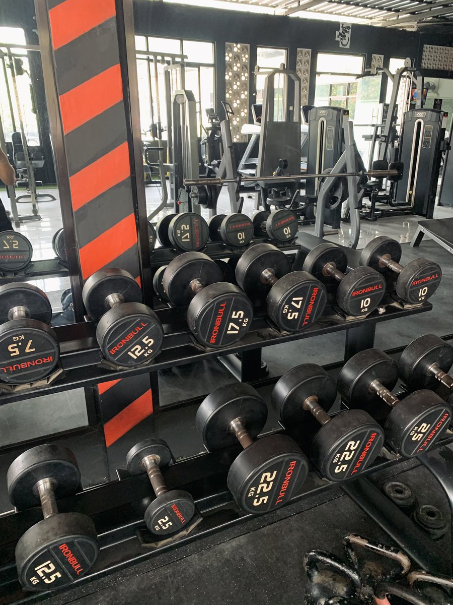 onlyedd1's tweet photo. Ga gym seminggu pas ngawalin lg mual” gw sial https://t.co/wi9CkHA2AX