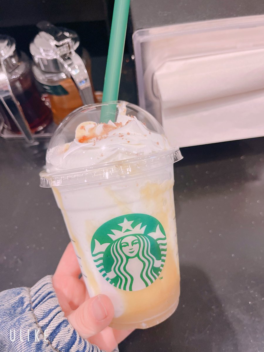 ongyaaaaa31's tweet photo. 採血頑張った私へご褒美…
とろり蜜芋紅はるかフラペチーノ🍠🫶
美味すぎやろがい。

先日の誕生日の時に友人がスタバチケくれたので使いました😊ありがたやぁ🙏 https://t.co/3KfeEMx4Dq