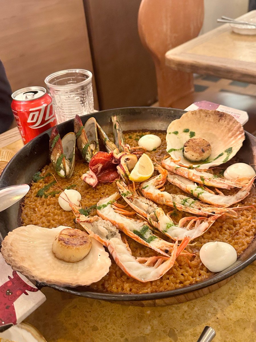 Ellinghamzou's tweet photo. @ComprasFrescas Prepara tu paella de semana con mariscos frescos, azafrán y arroz valenciano Disponibles en 15 minutos! https://t.co/HKjNZY2dkn